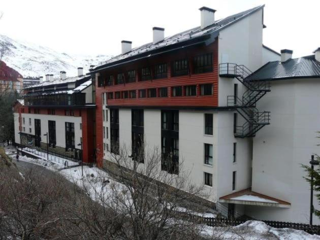 ESTUDIO Y GARAJE incluido EN ZONA BAJA Serra Nevada Exterior foto